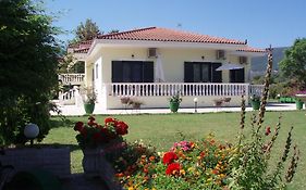 Finikes Studios Kefalonia